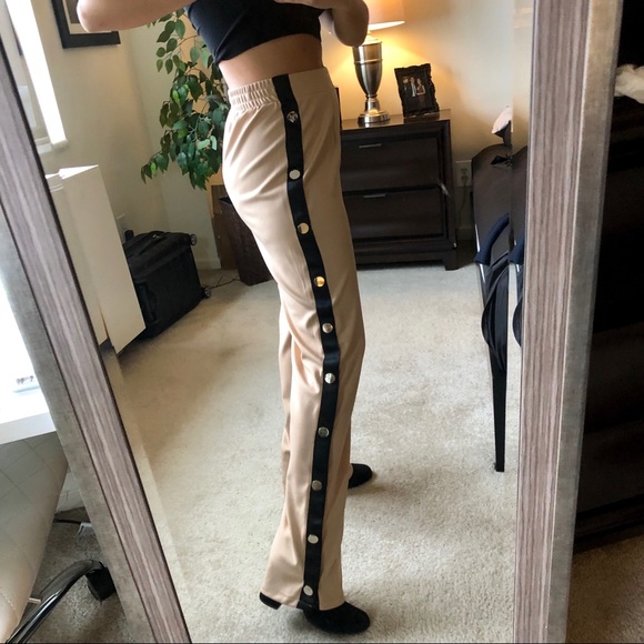 NEW WITH TAGS Button up wide leg dress pants - Picture 5 of 12